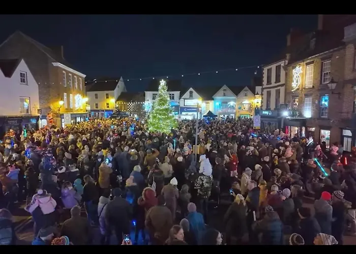 Castle Ings Jem 招待所 3*